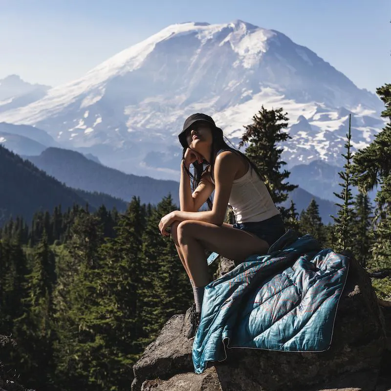 Rumpl Printed Original Puffy Blanket Mount Rainier Teal Warm Fade-4